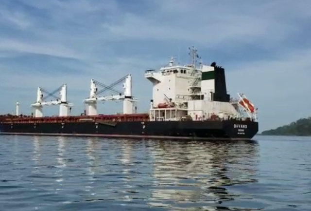 Navio Irã milho